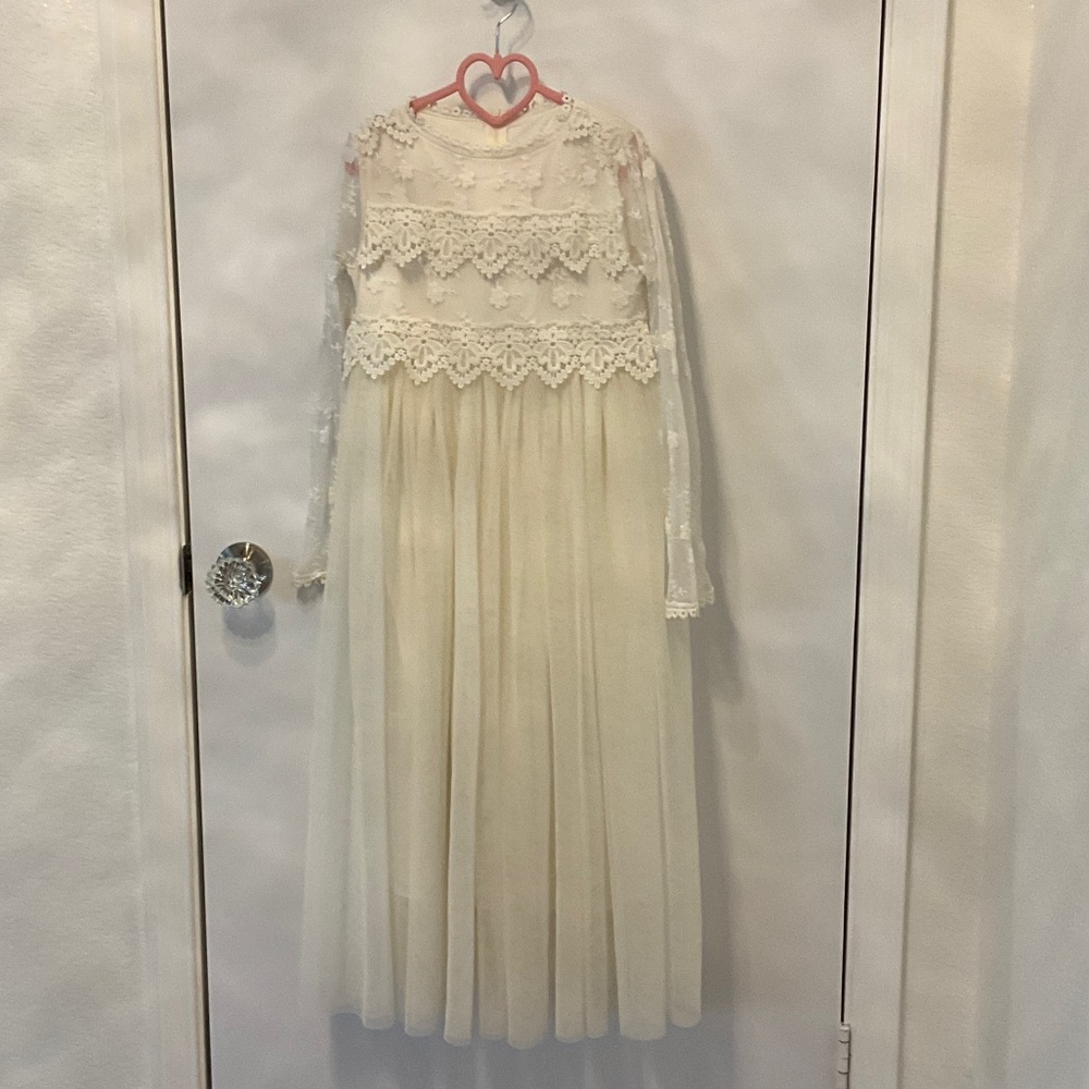 Girls ivory lace tulle dress Size 9/10